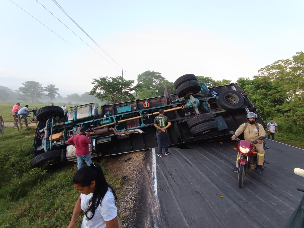 Accidente de tránsito Cicuco Talaigua, herido accidente Bolívar, neblina accidente vial.